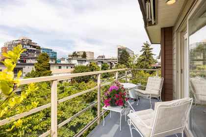 5 at PH 401 - 1586 West 11th Avenue, Vancouver West