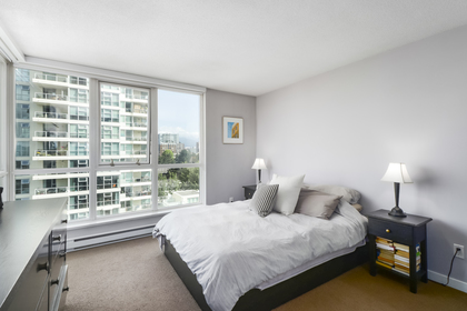 17 at 801 - 120 Milross Avenue, Downtown VE, Vancouver East