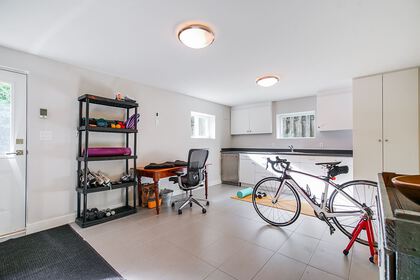 29 at 609 Shannon Crescent, North Vancouver