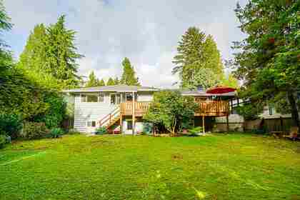 36 at 609 Shannon Crescent, North Vancouver