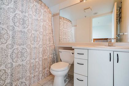 15 at 1107 - 2733 Chandlery Place, Vancouver East