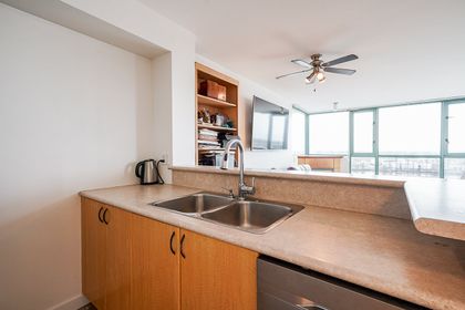 7 at 1107 - 2733 Chandlery Place, Vancouver East
