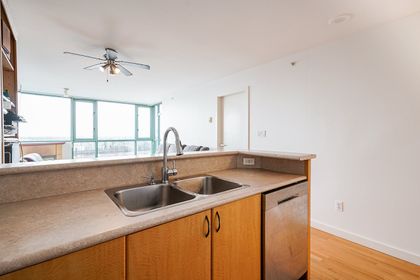 9 at 1107 - 2733 Chandlery Place, Vancouver East