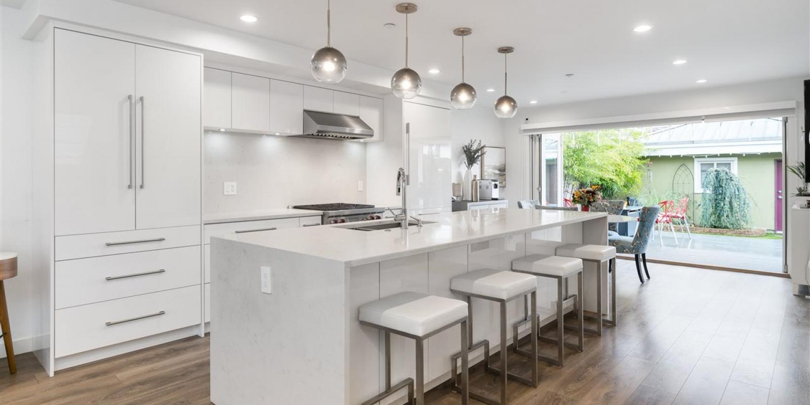 6828 Ontario Street, Vancouver East 