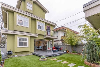 27 at 6828 Ontario Street, Vancouver East