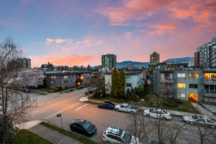 twilight-17-1 at 401 - 1586 West 11t Avenue, Fairview VW, Vancouver West