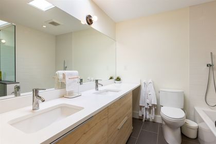 13 at 160 East 17th Avenue, Vancouver East