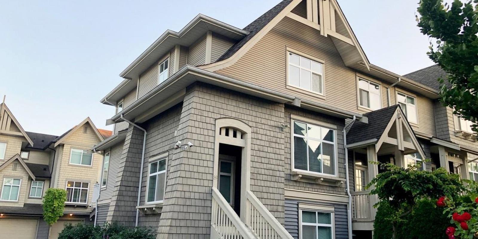 39 - 9800 Odlin Road  by Zenin McEachern Real Estate 39 - 9800 Odlin Road